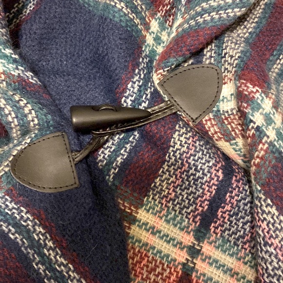 Shawl - Picture 2 of 2